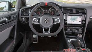 Volkswagen Golf GTI Mk7 18