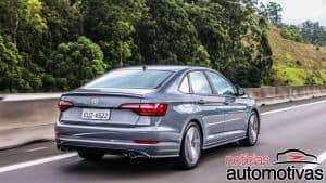 Volkswagen-Jetta-GLI-2021-8-300x169 Jetta 2020: motor, preço, ficha técnica, consumo, versões