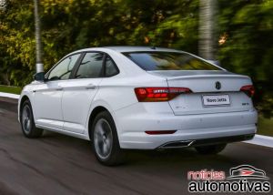 Volkswagen-Jetta-R-Line-2020-18-300x214 Jetta 2020: motor, preço, ficha técnica, consumo, versões