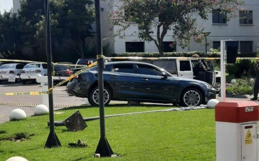 a6 VÍDEO: Motorista de carro blindado mostra perícia ante bandidos