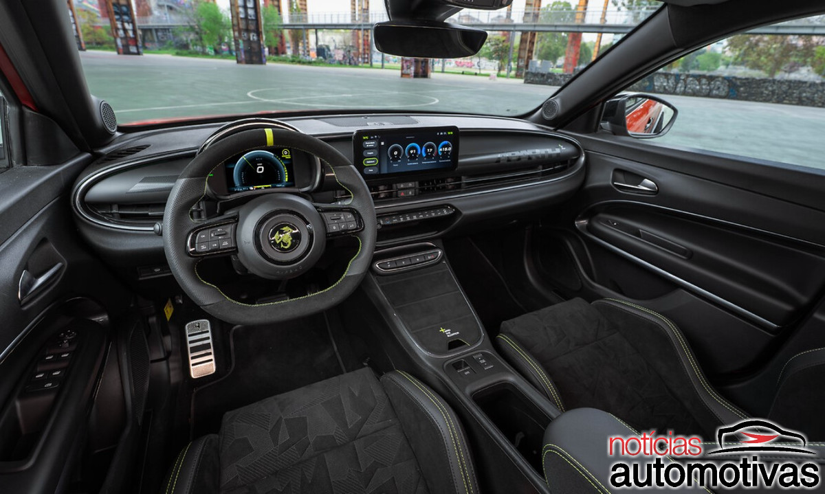 abarth 600e competizione edition milano cortina 2026 2 abarth 600e competizione edition milano cortina 2026 2