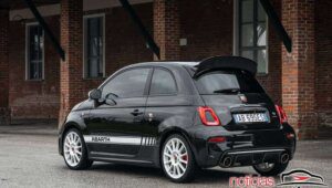 Mais leve, Abarth 695 Esseesse é para colecionador 