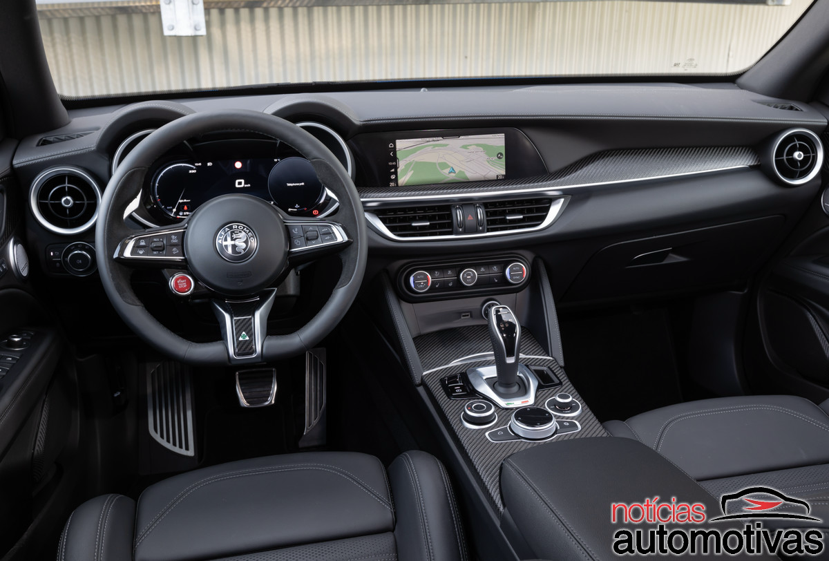 alfa romeo stelvio (4) alfa romeo stelvio (4)