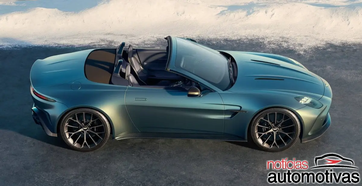 aston martin vantage roadster 2