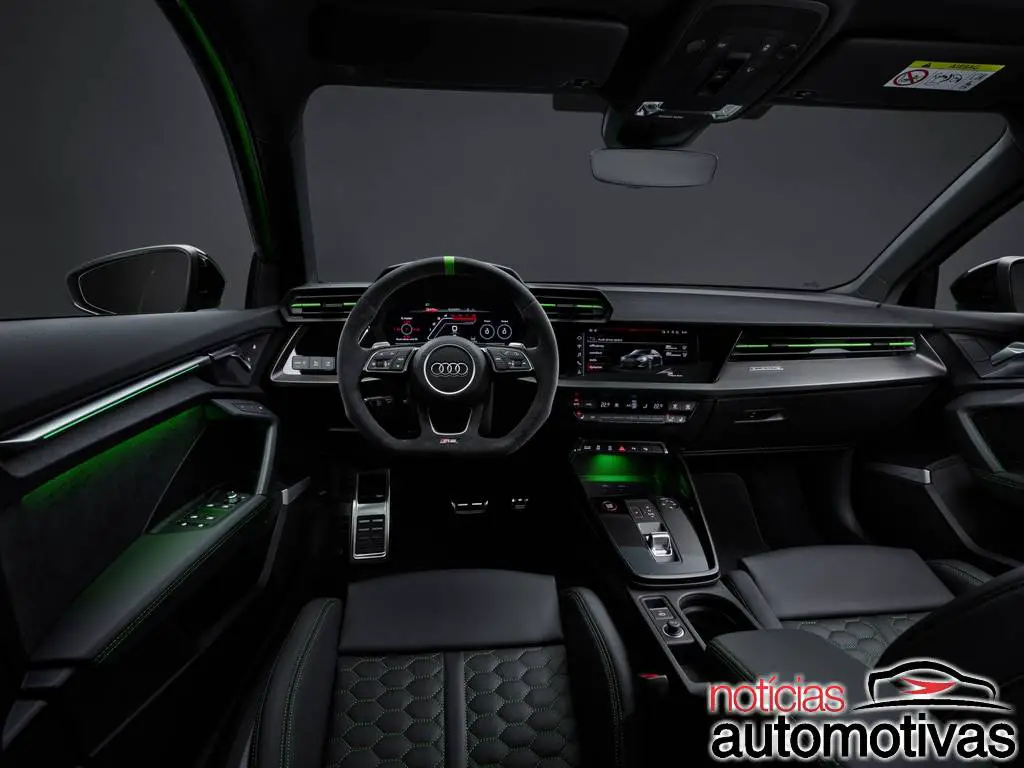 Audi RS3 2022 tem sedã e hatch, chega com 400 cavalos 