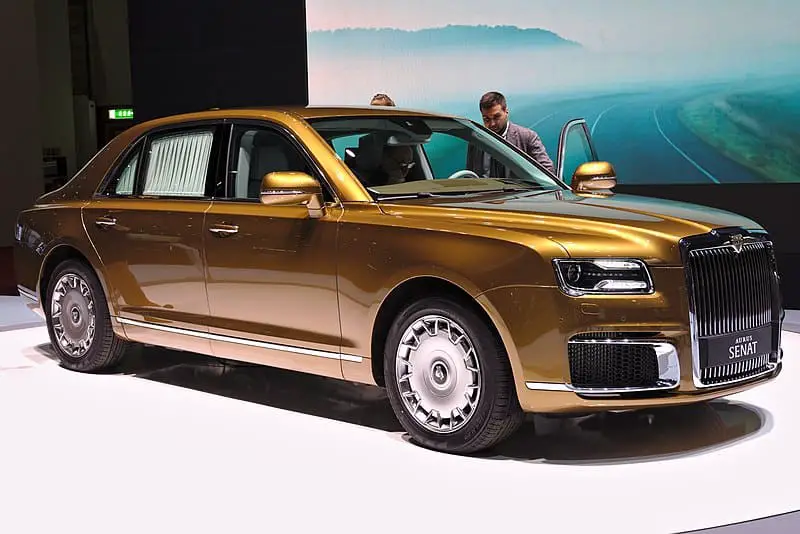 Aurus: "Rolls-Royce" russo inicia produção e custa US$ 245.000 