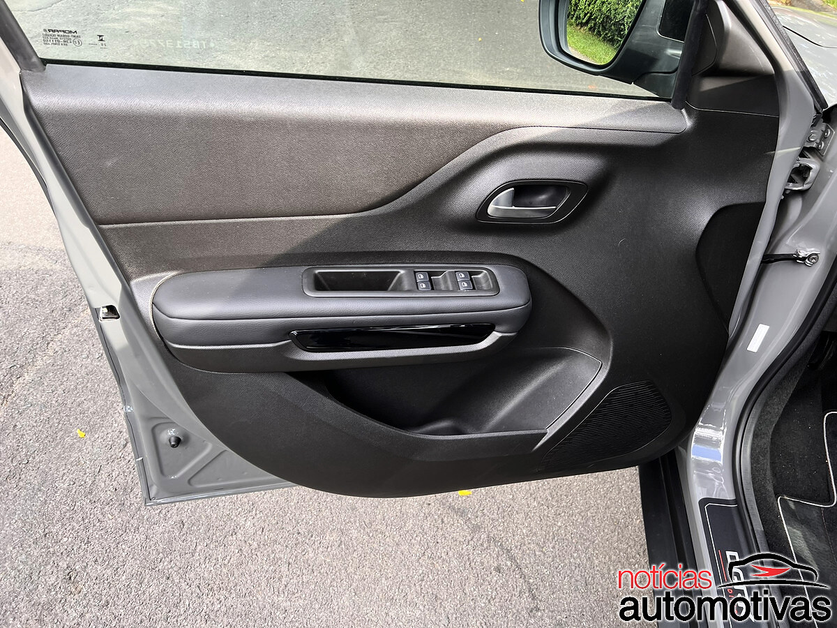 avaliacao citroen basalt dark edition cinza sting gray (6)