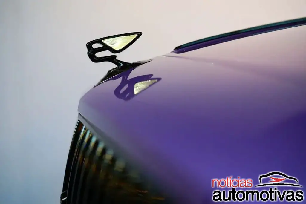 Bentley Flying Spur Hybrid marca mudança eletrificada no luxo 