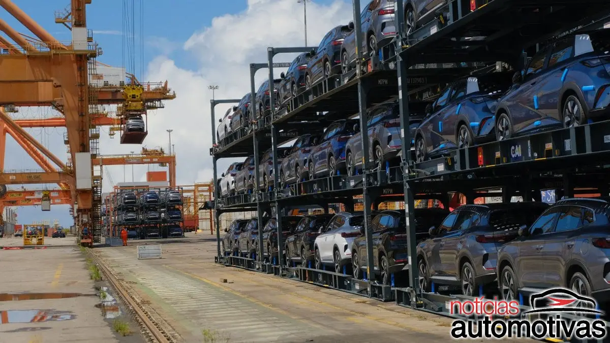 BYD importará 10.000 carros através de porto de Pernambuco