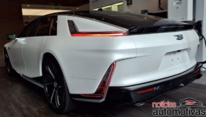 cadillac celestiq encalhado (1)
