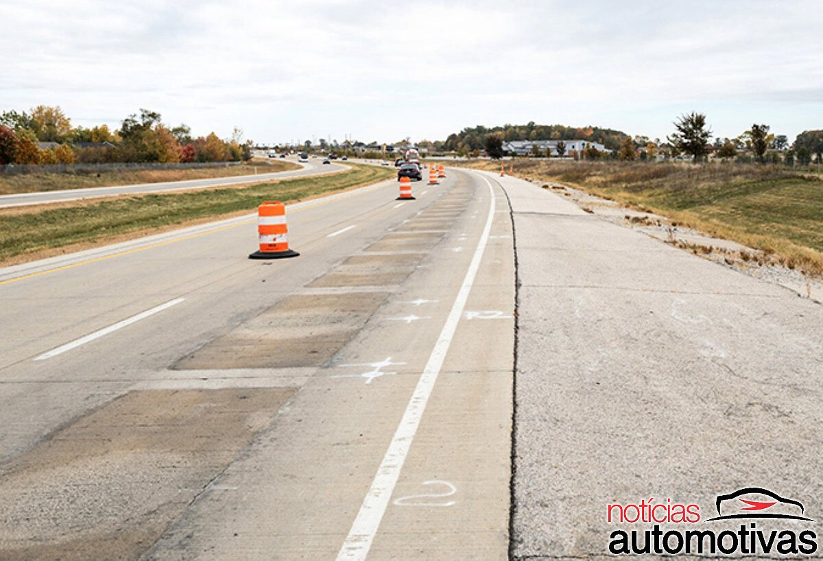 caminhao eletrico carregado em movimento eua (4) caminhao eletrico carregado em movimento eua (4)