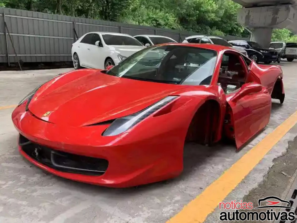 carroceria ferrari alibaba (1)