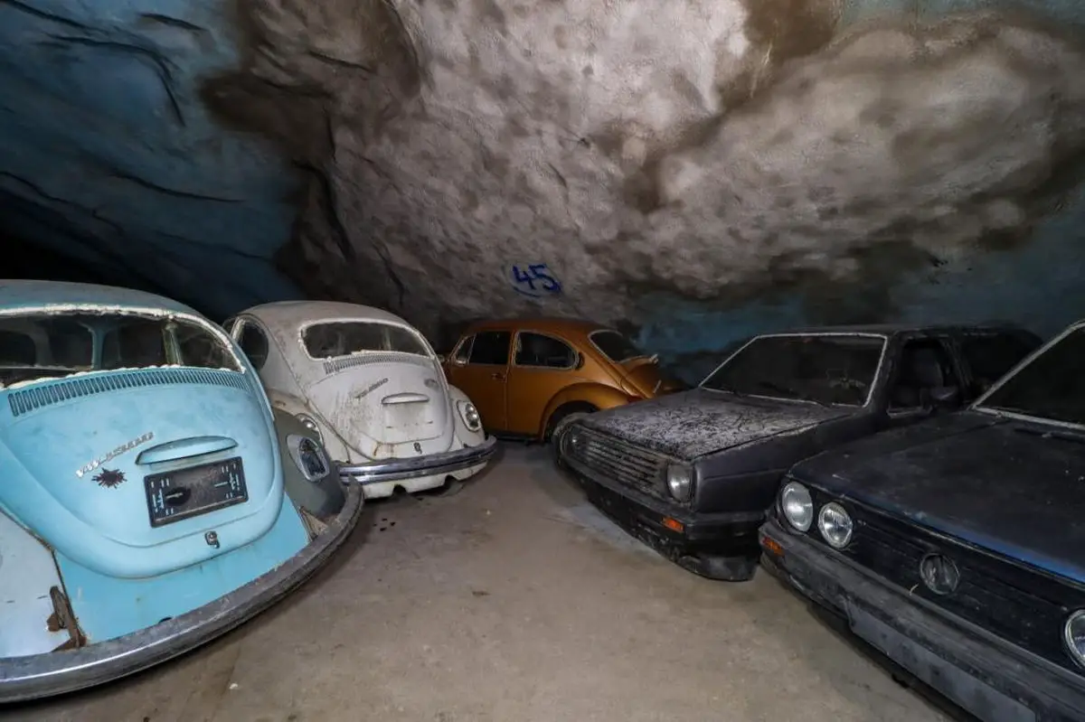 Descoberta na Suíça mina abandonada com 40 carros da Volkswagen dentro