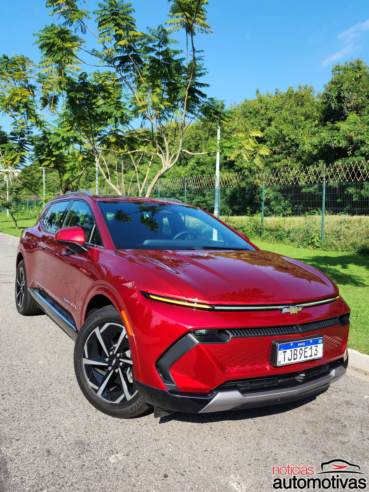 chevrolet equinox ev vermelho (1)
