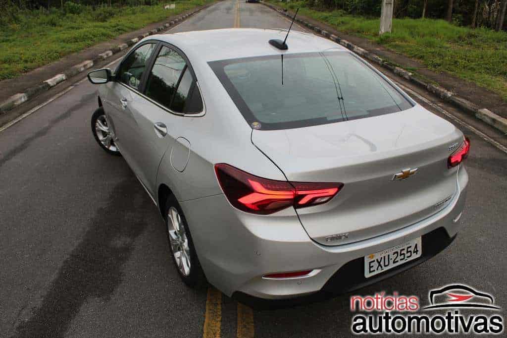 chevrolet onix plus premier avaliação na 4