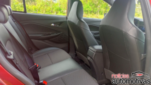 chevrolet onix rs avaliação na (27)