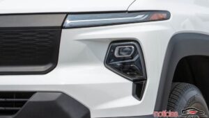 chevrolet silverado ev wt (1)