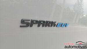 chevrolet spark euv avaliação na (11)