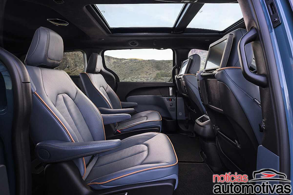 chrysler pacifica 2027 5