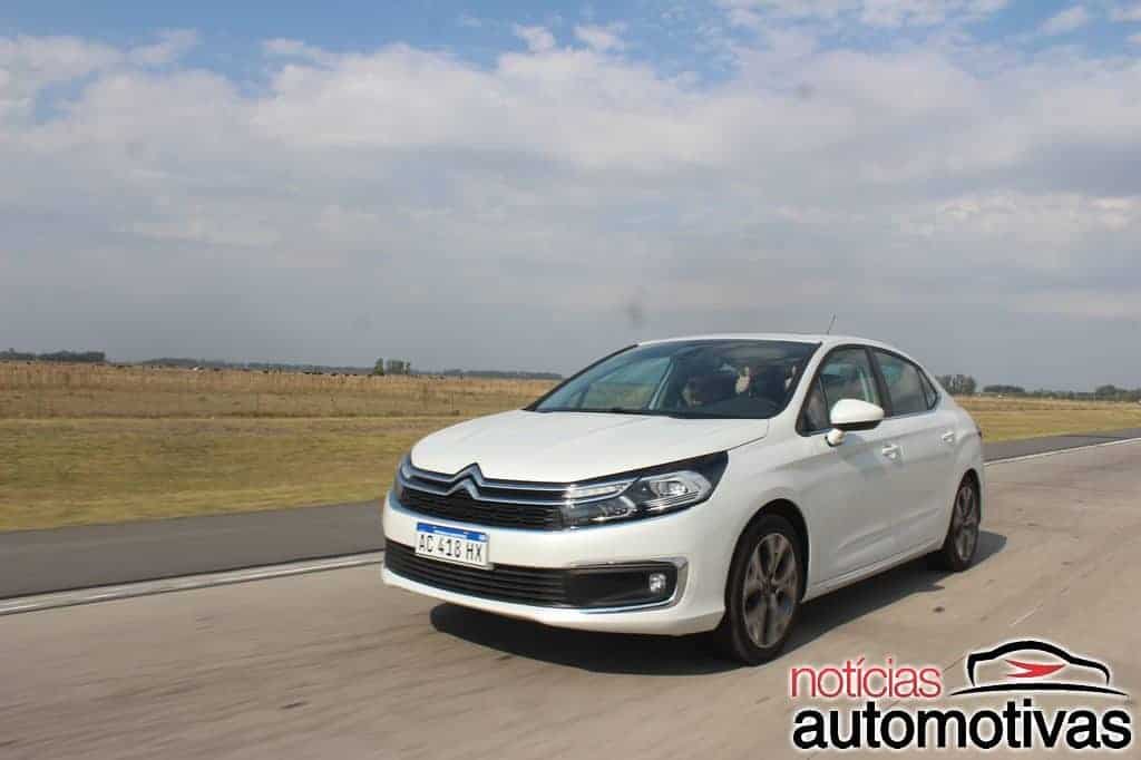 Citroën C4 Lounge está arrumando as malas 