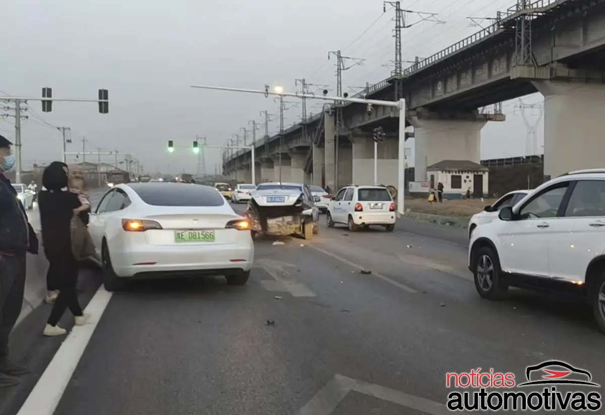 cliente protesta tesla china (2)