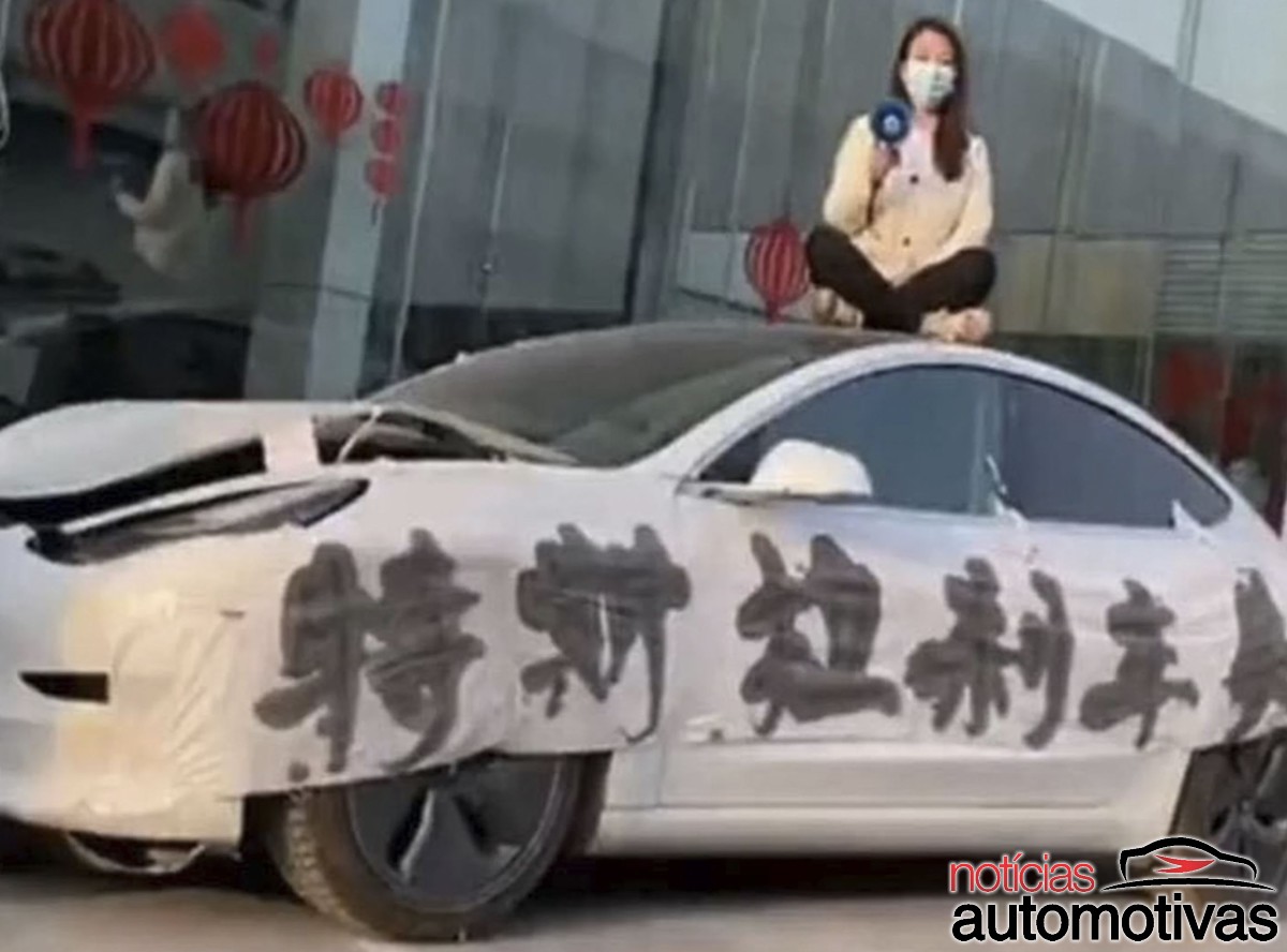 cliente protesta tesla china (3)