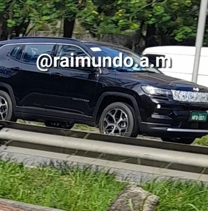 Flagra Jeep Compass BioHybrid é visto e pode chegar com 200 cavalos