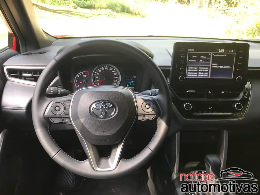 Avaliação: Toyota Corolla Cross 2022 pode ameaçar Jeep Compass? 