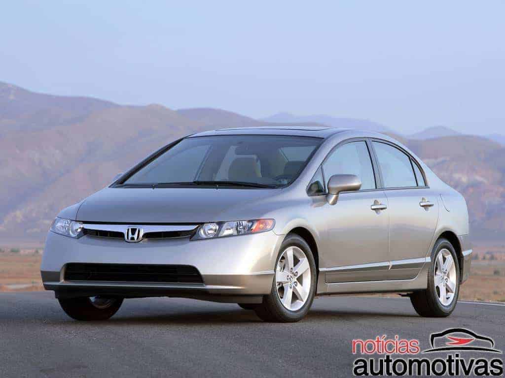 Toyota Corolla 1.8 x Honda Civic 1.8 – um comparativo na vida real 