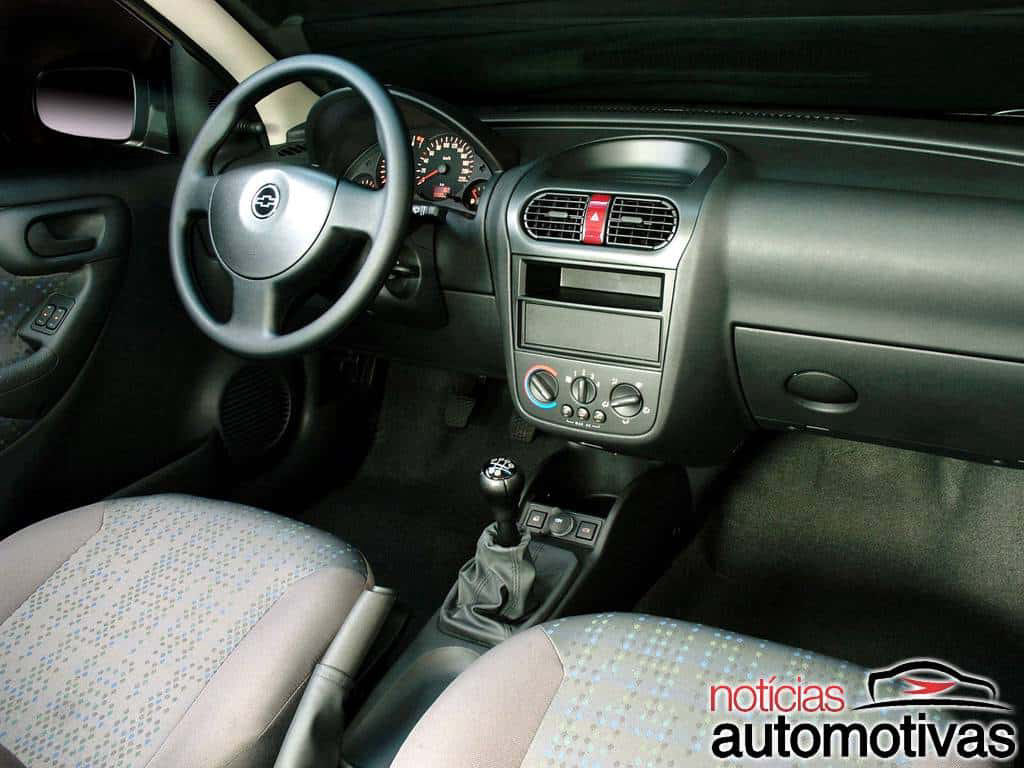 Corsa Maxx: a versão intermediária vendida entre 2004 e 2012