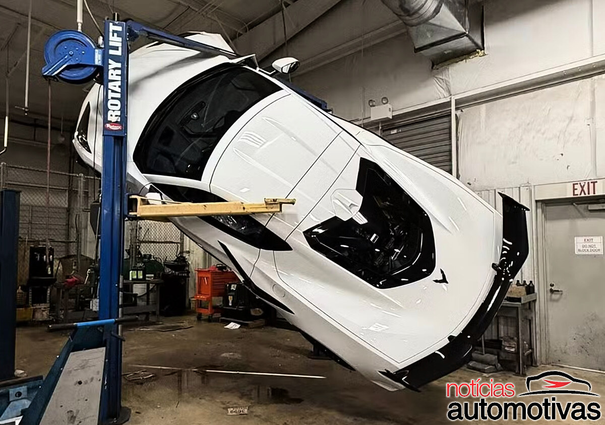 corvette novinho caiu elevador (2)