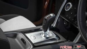 Discovery Sport: preços, versões, equipamento, motores, detalhes 