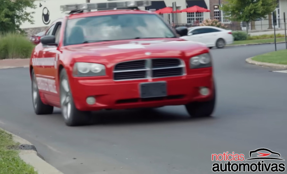 dodge charger rotatoria (2)