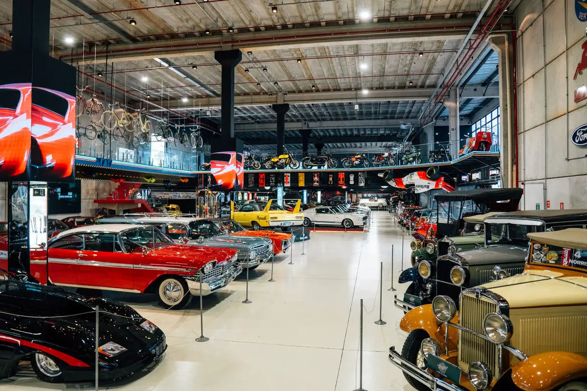 Der Dream Car Museum-Komplex wird 145 Oldtimer im Landesinneren von São Paulo ausstellen