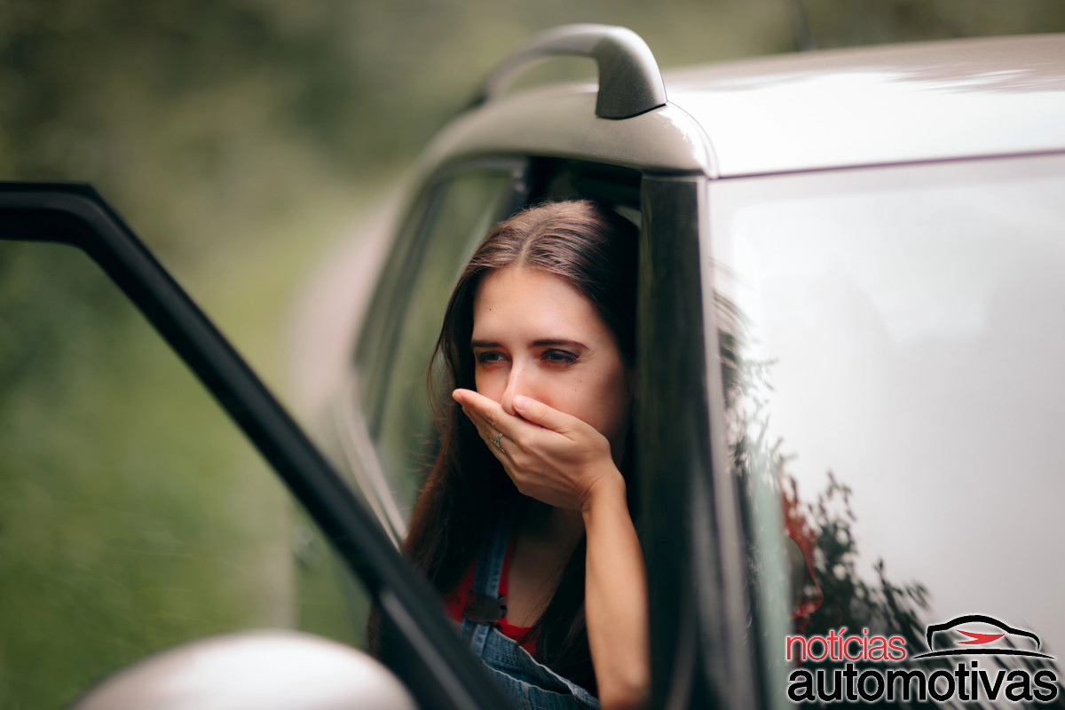 Passageiros estão ficando enjoados em carros elétricos e ninguém quer falar sobre isso