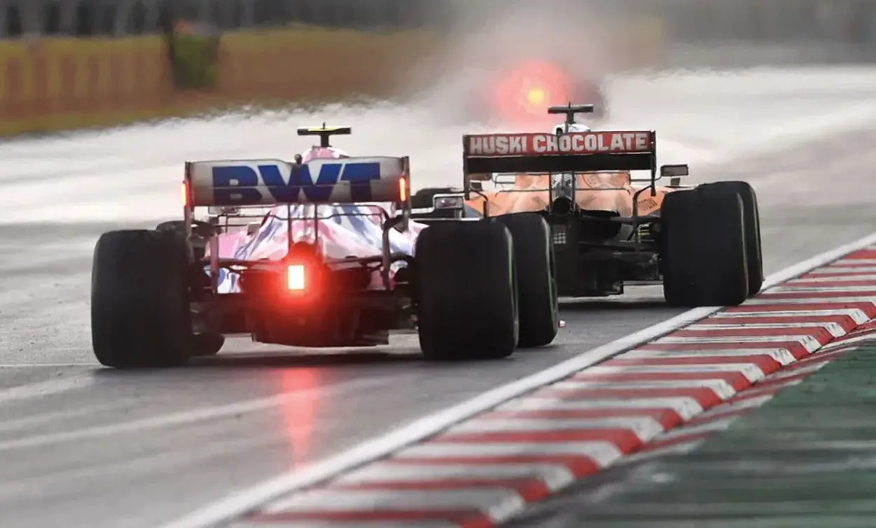 f1 luz vermelha