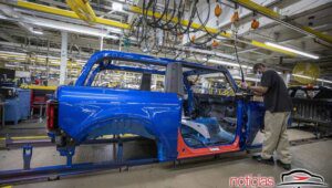Ford Bronco finalmente começa a ser produzido nos EUA 