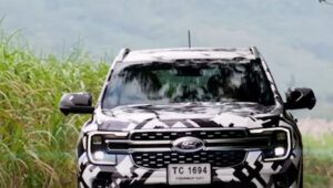 ford-everest-2023-6-300x170 Ford Everest 2023 surge em primeiras imagens ainda camuflada