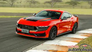 ford mustang dark horse 1