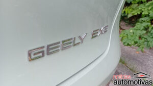 geely ex2 avaliação na (12)