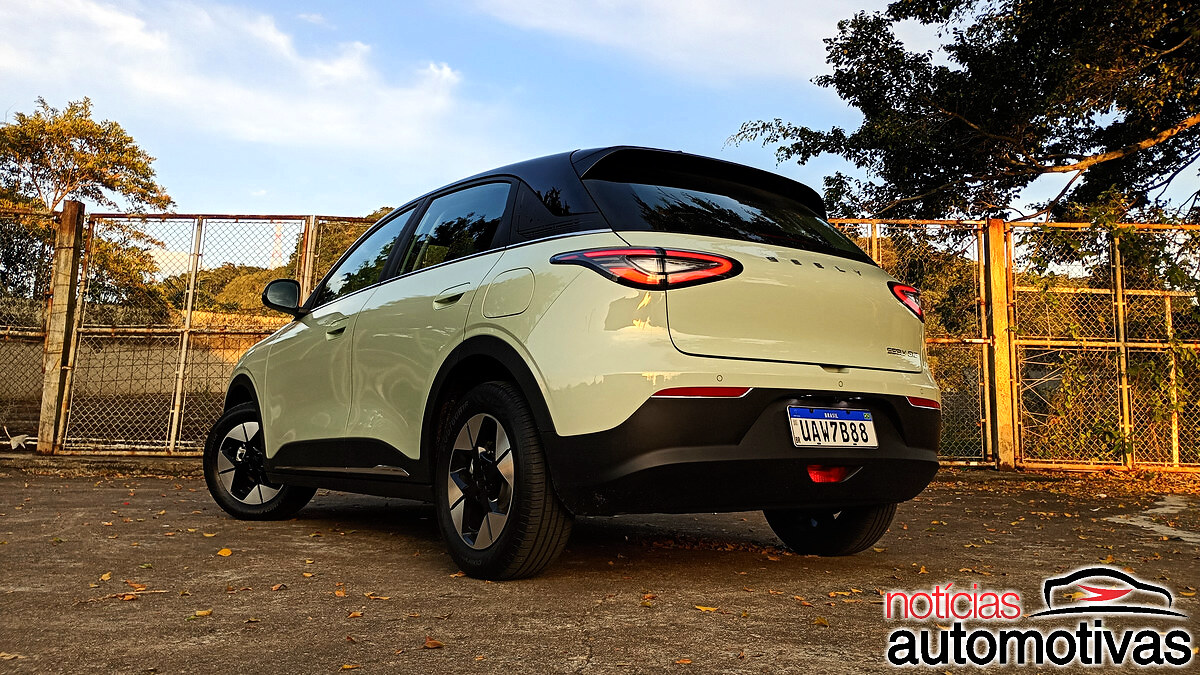 geely ex2 avaliação na (46)