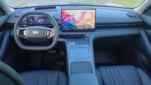 geely ex5 avaliação na (10)