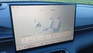 geely ex5 avaliação na (18)