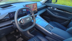 geely ex5 avaliação na (3)