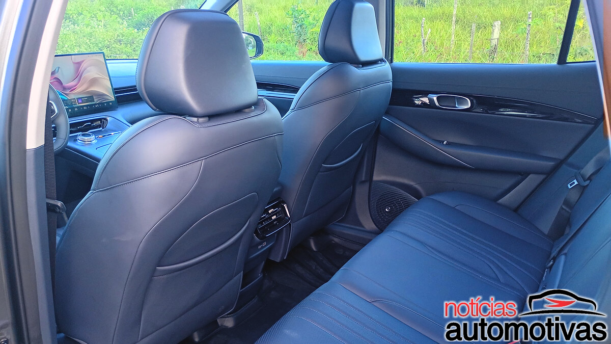 geely ex5 avaliação na (7)