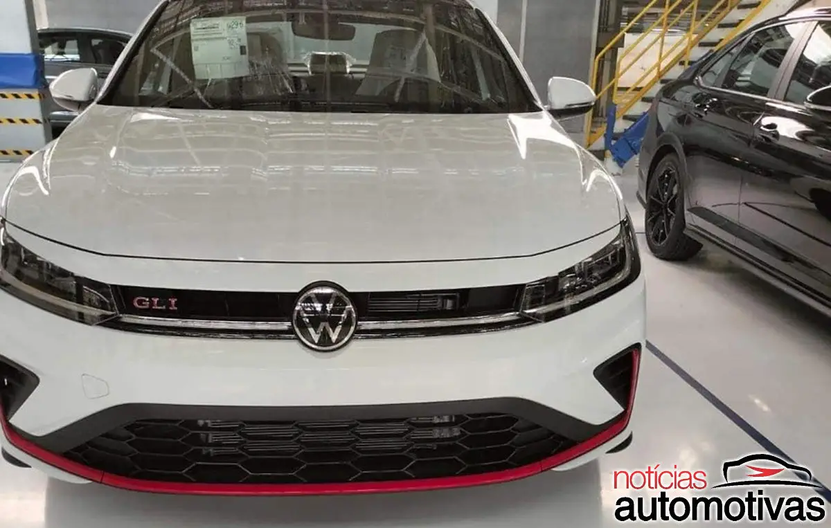 Novo Volkswagen Jetta GLI é flagrado na China