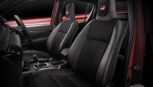 Em breve no Brasil, Toyota Hilux GR Sport debuta na Tailândia 