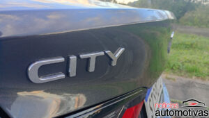 honda city sedan touring avaliação na (11)