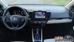 honda city sedan touring avaliação na (23)