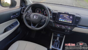 honda city sedan touring avaliação na (25)